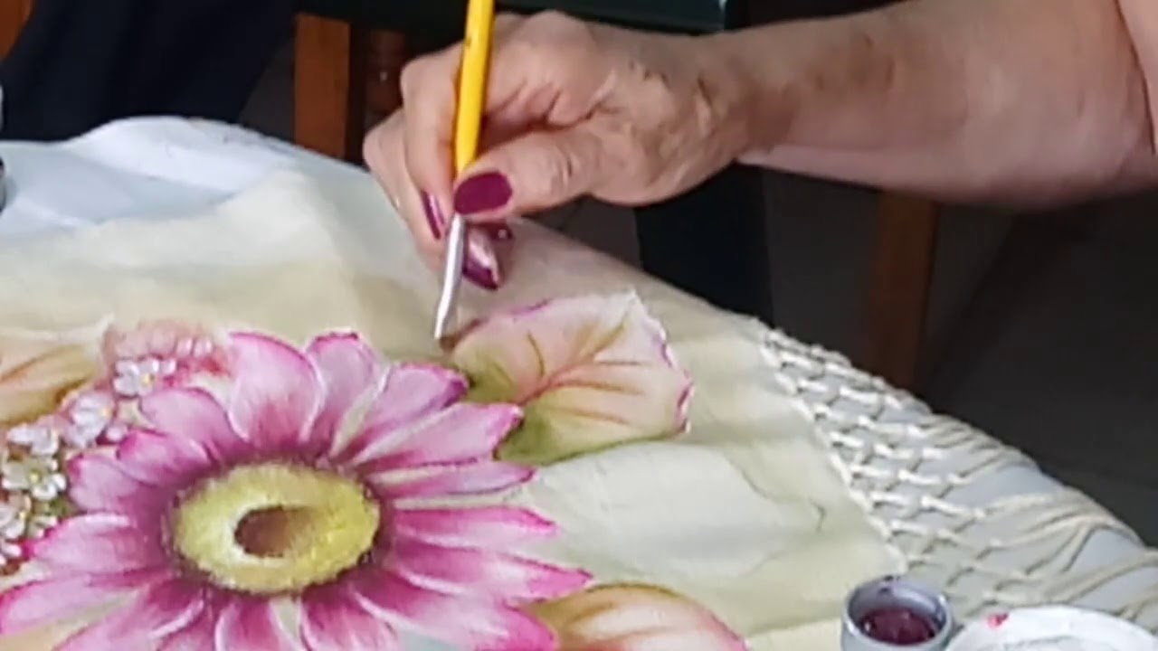 COMO PINTAR FLORES EN TELA - FLOR ROSA