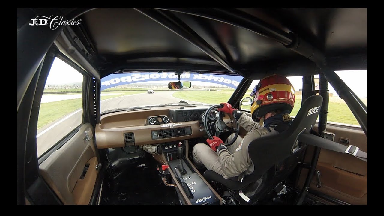 Race Winning SD1 Drive Goodwood Members' Meeting | JD Classics