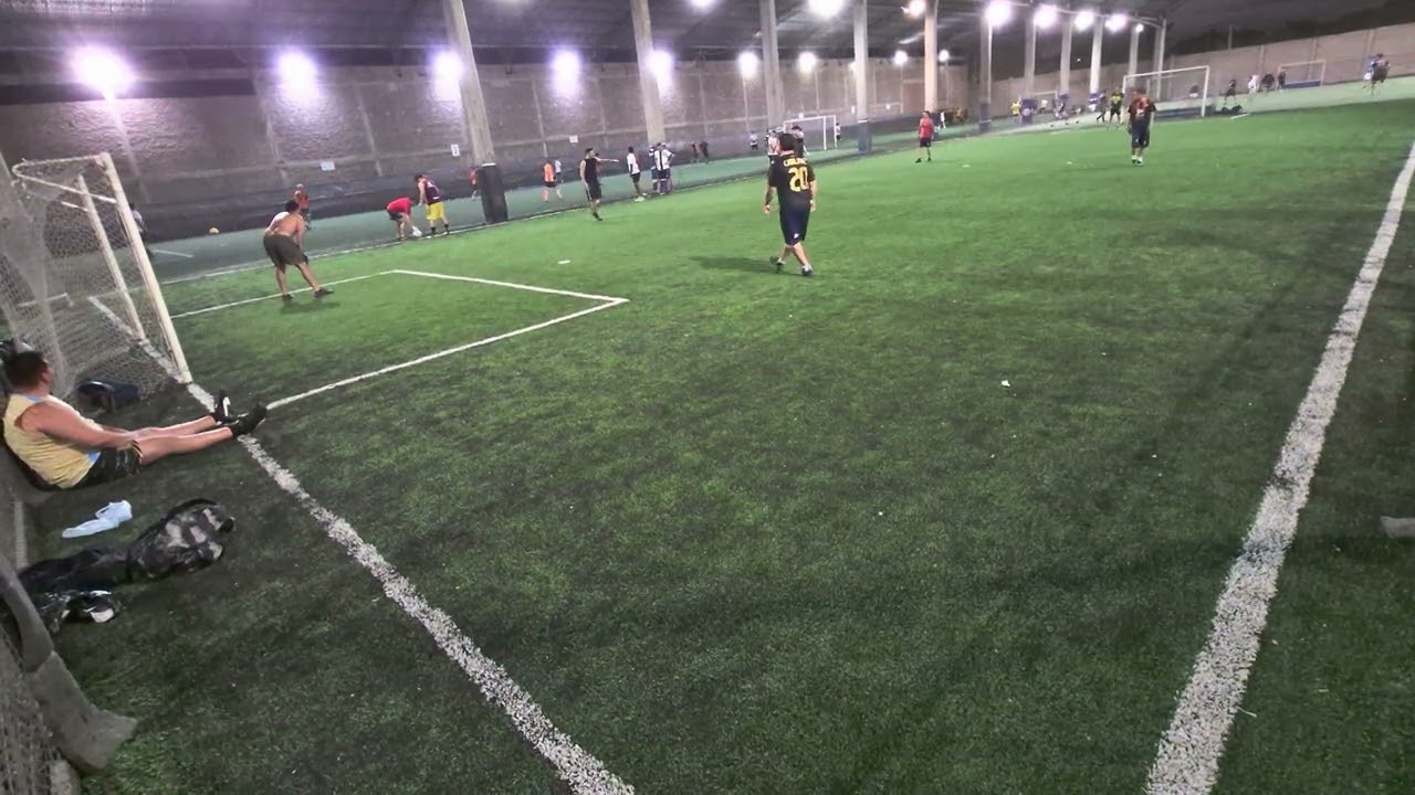 LBC (+10) vs TCL. Buen futbol, quedan las anécdotas... Uno más para LBC 