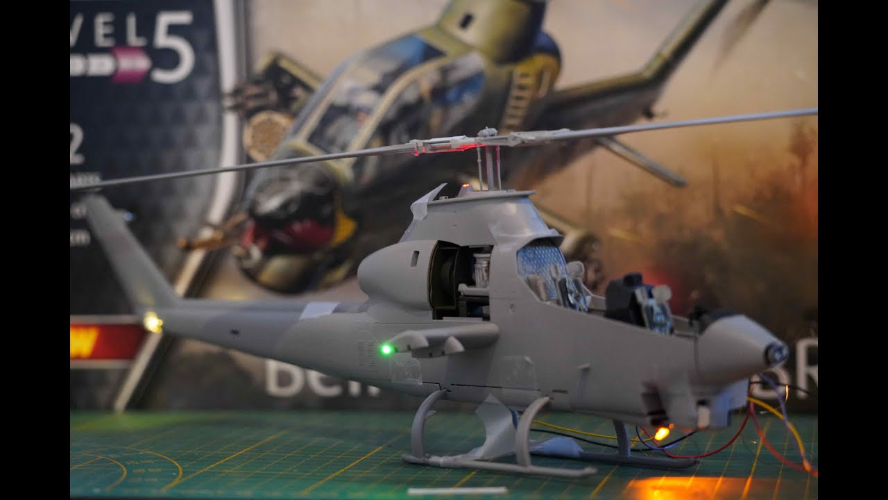 AH-1G Cobra┃1/32┃Revell┃Motorized┃Lights┃ASMR