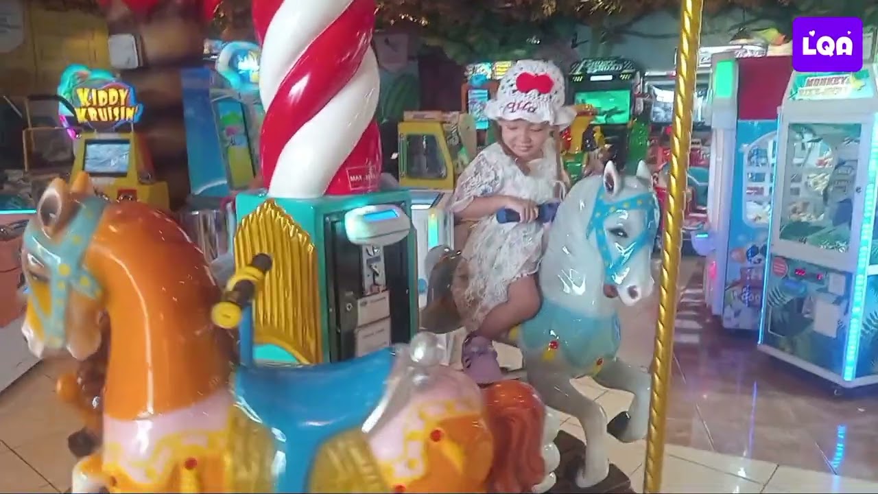 Naik kuda di fun world yogya | Aqila daily | Aqila putri usia 3 tahun