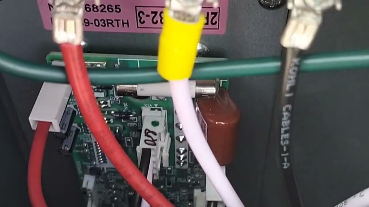 How many pcb in daikin vrv outdoor unit #airconditioningsystem #daikinvrv #hvacsystem 