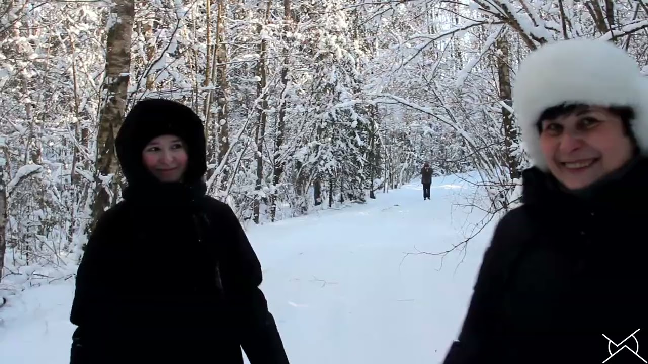 Прогулка. Гирлянда. Брызговик.