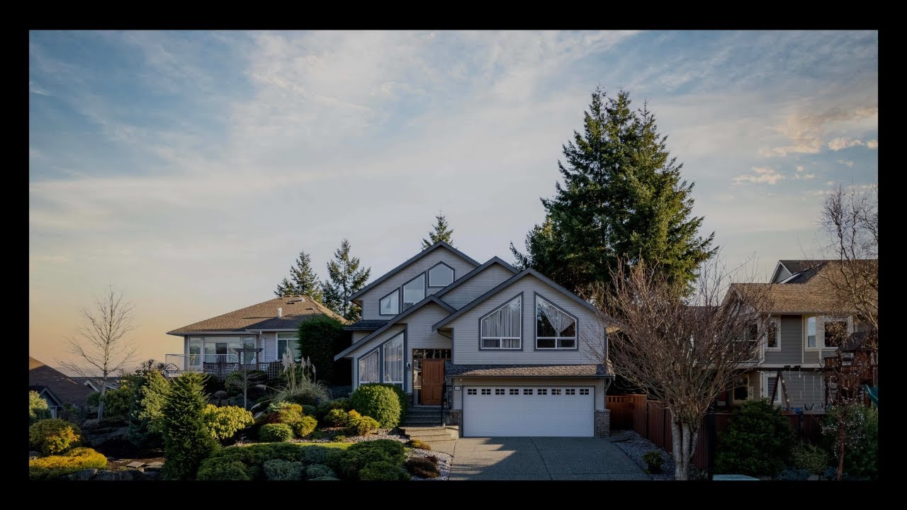 3350 Wavecrest Drive Nanaimo, BC | Marketed by Island & Anchor Real Estate Group
