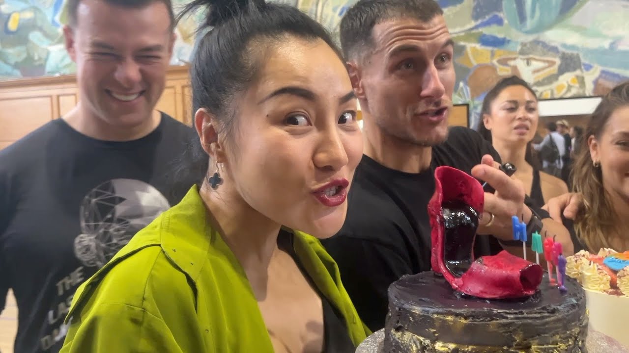 I made a high heel birthday cake and the strictly pros rate it !