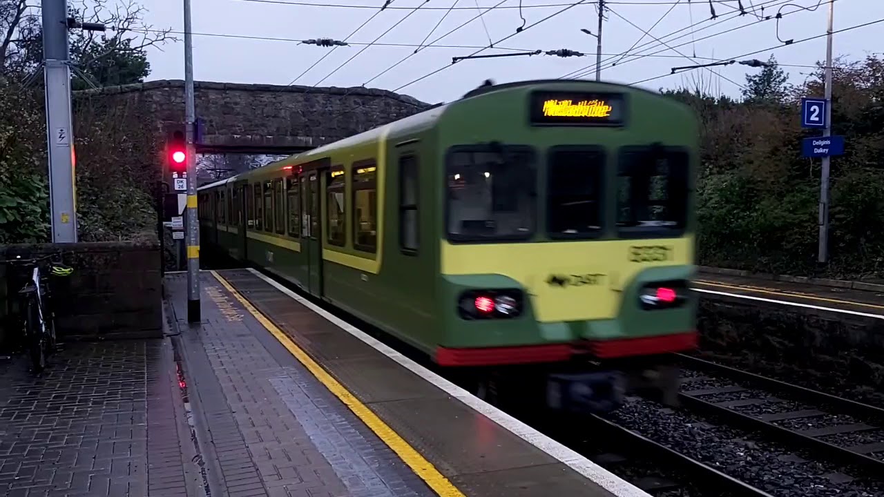 Trains around Dalkey sandycove and bray stations 21/12/2020