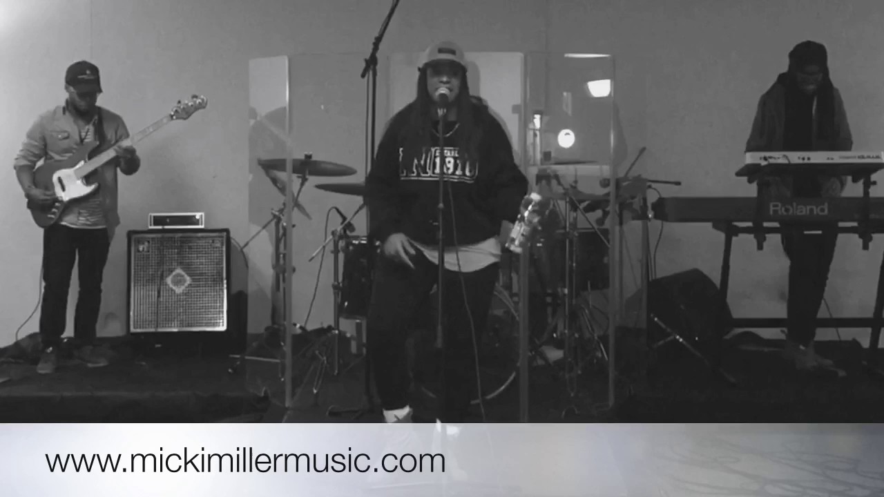 Micki Miller Rehearsing 