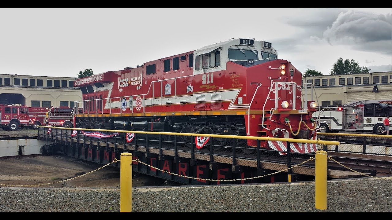CSX Locomotive 911 Honoring Our First Respnoders Horn Salute At Spencer NC.