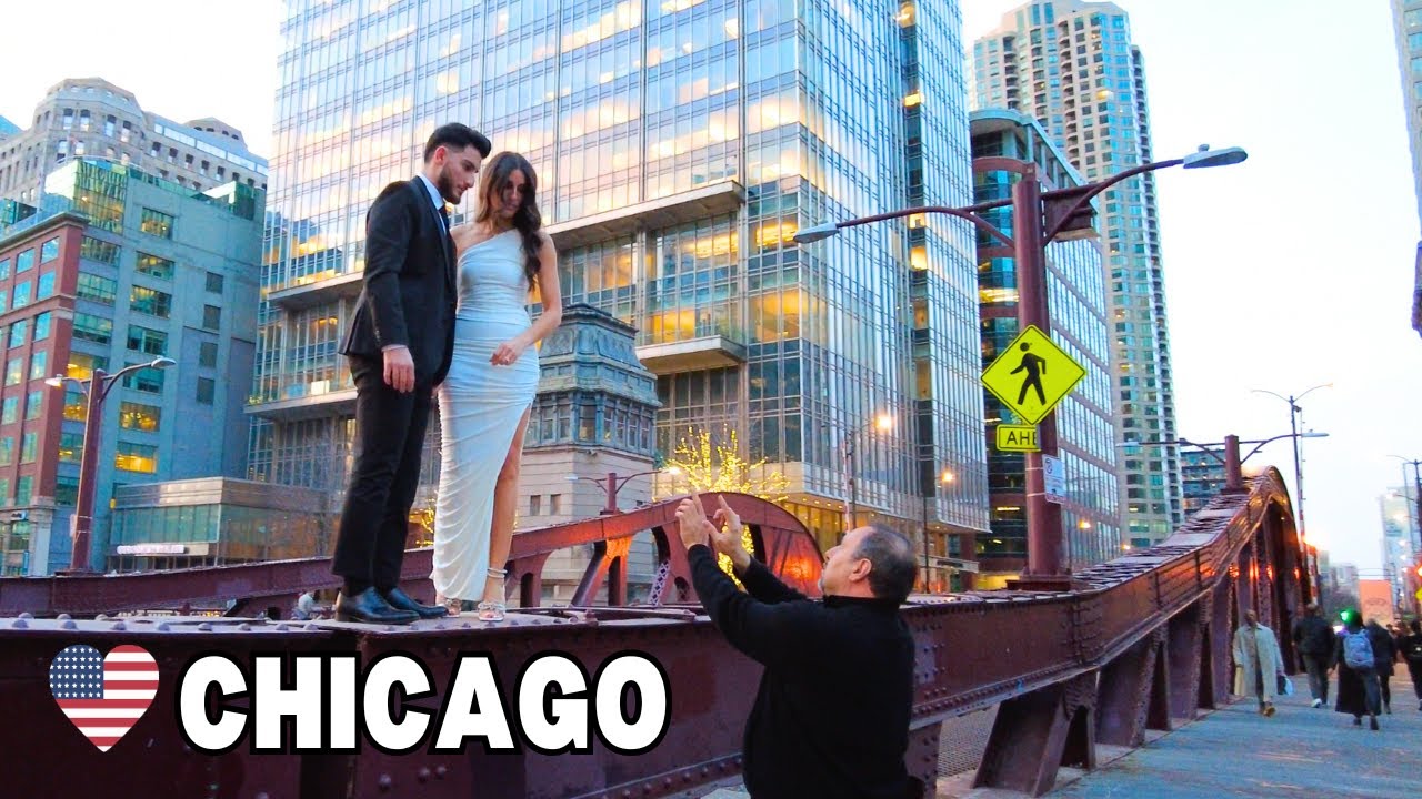 CHICAGO Walking Tour - Downtown Chicago on Monday(February 26, 2024) 4k 60fps | City Sounds