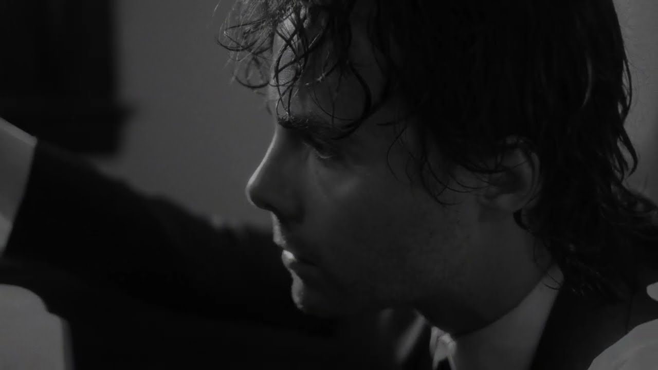 Valence - &Agrave; l'&eacute;tang des roseaux (Clip officiel)