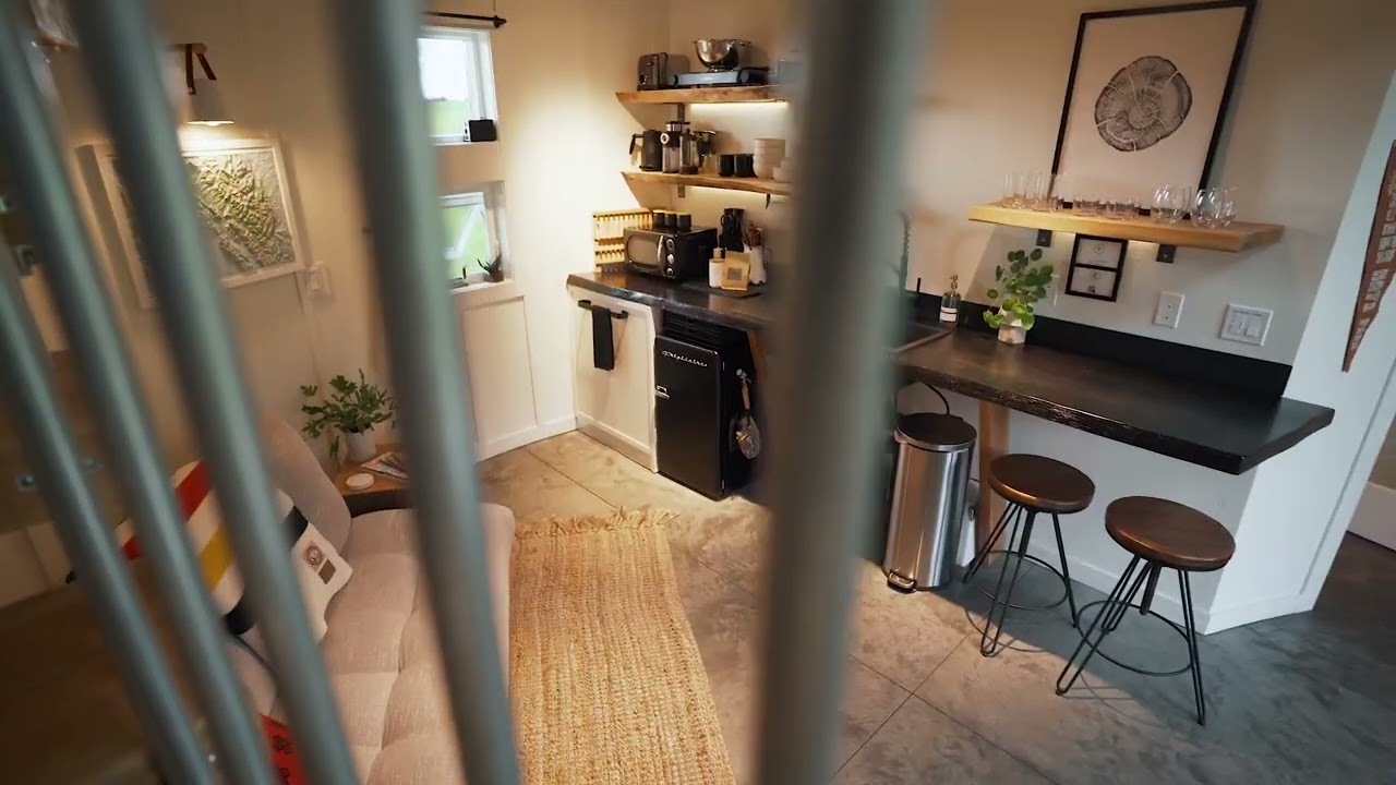Airbnb rental cinematic promo | filmed with the Sony a7iii and Tamron 28-75mm