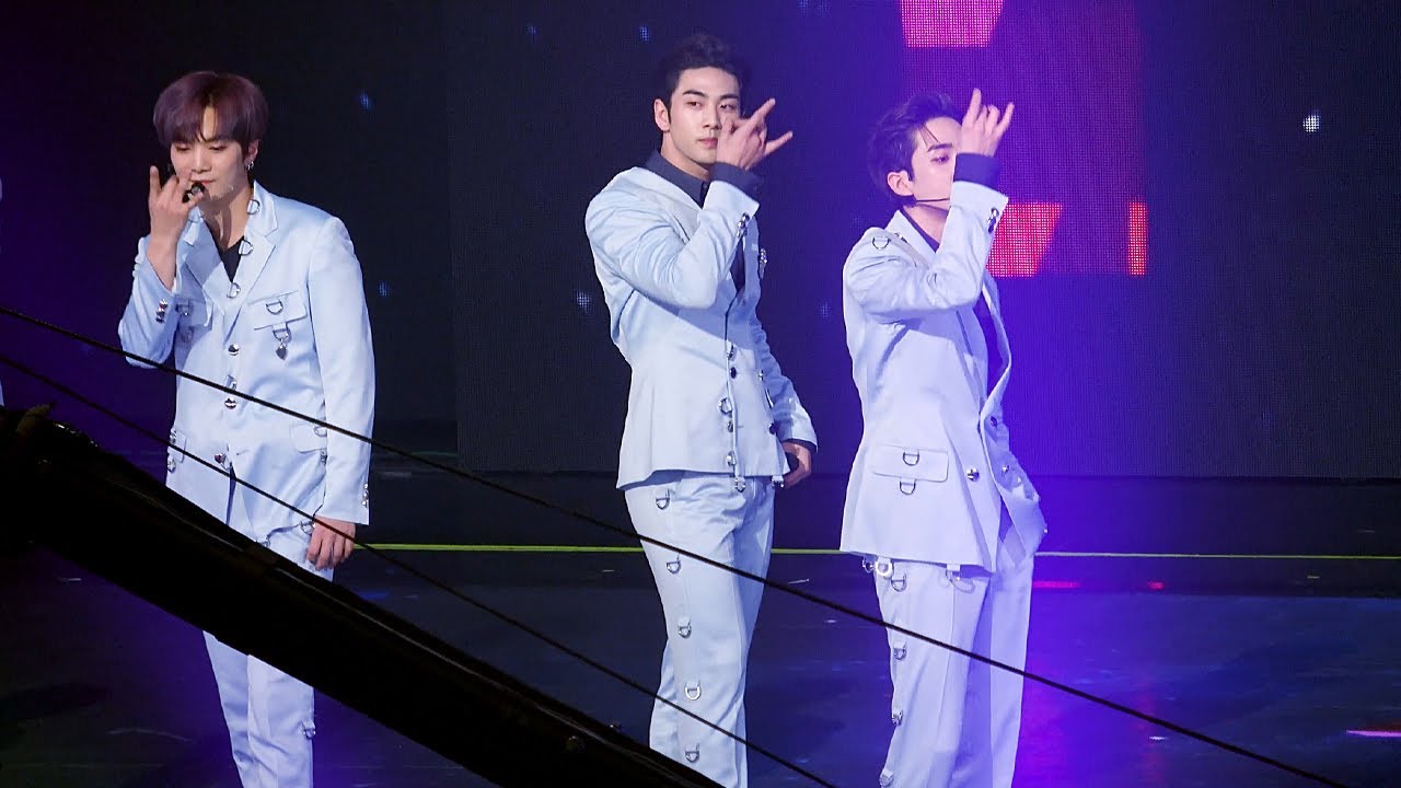 191231 MBC 가요대제전 | 뉴이스트 백호 강동호 직캠 'LOVE ME' (NU'EST BAEKHO Fancam)