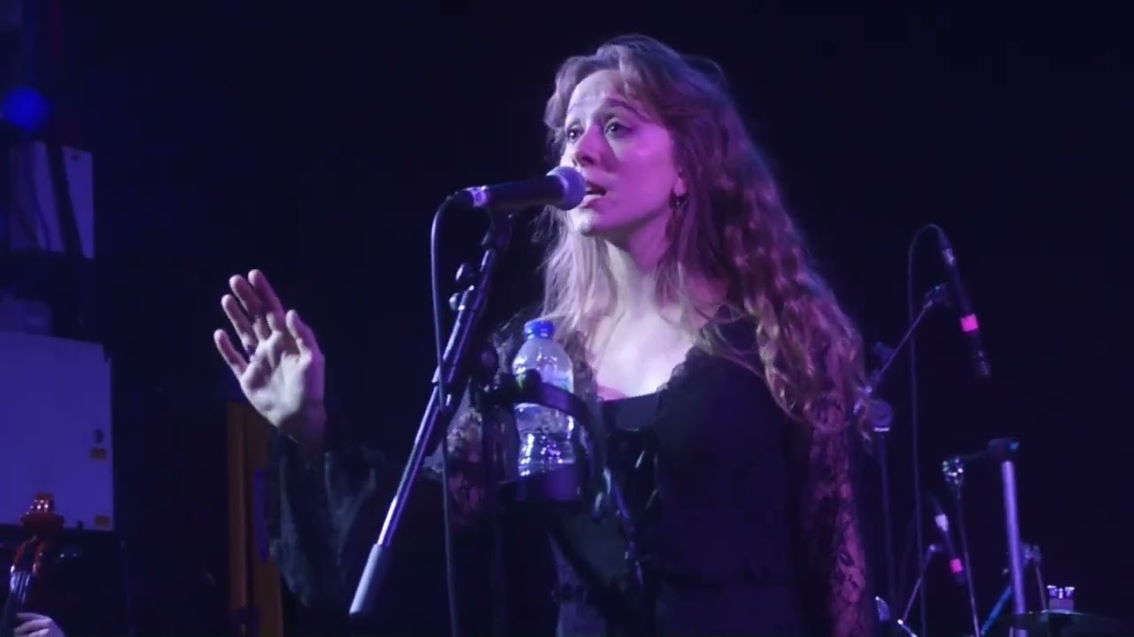 Eliza Delf & The Wilderness - Don't Love Me Lightly (Official Video)
