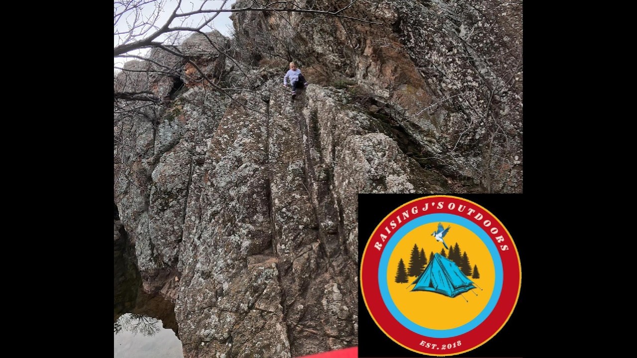 Charon's Garden-Post Oak Waterfall Trail to the Boulder Rooms