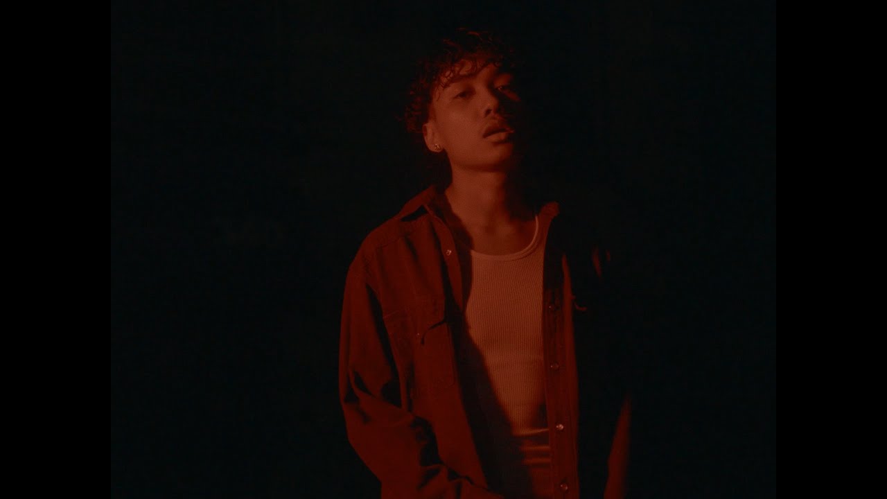 Pino - Somebody (Official Video)
