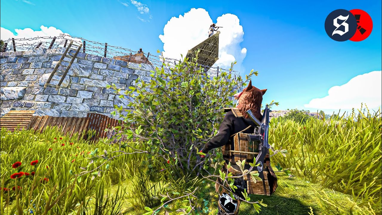 hiding in this bush got me a bunch of raid loot 😈 - RUST SOLO #10 S128