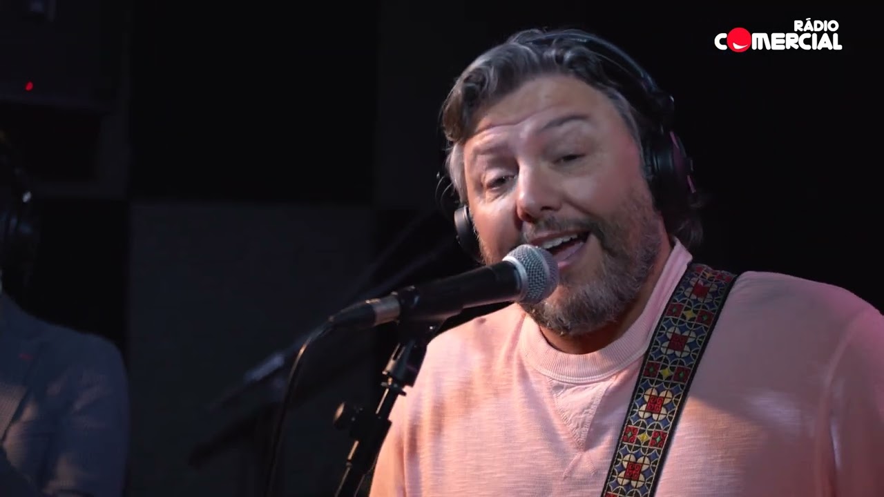 Rádio Comercial | César Mourão canta 