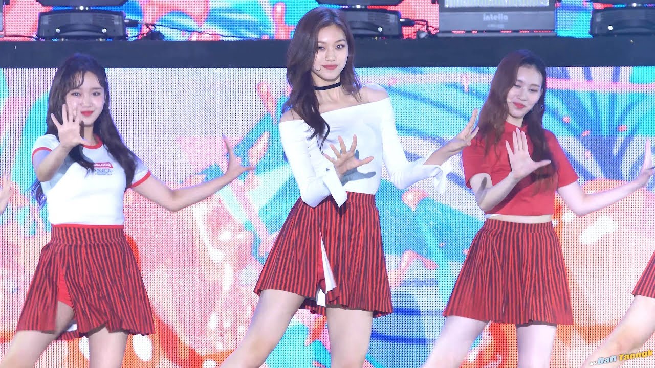 180901 김도연 Kim Doyeon 위키미키 Weki Meki 'Hot Summer' @인천한류관광콘서트 4K 60P 직캠 by DaftTaengk