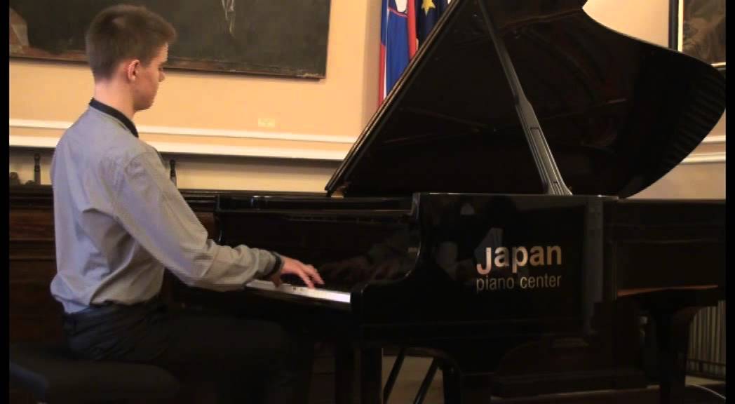 Nace Slak plays Bojan Glavina Nocturno (Nokturno)