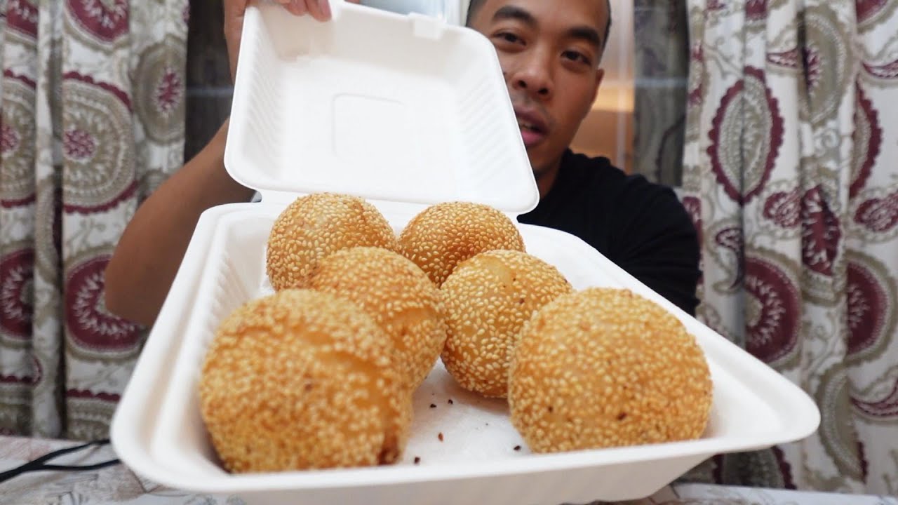 Sesame balls w/mung bean (Asian dessert)