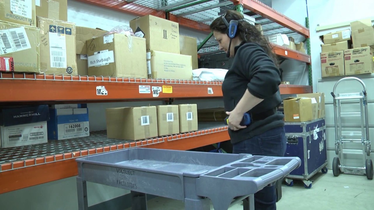 Vocollect A700 Solution-Voice directed workflows with integrated scanning.
