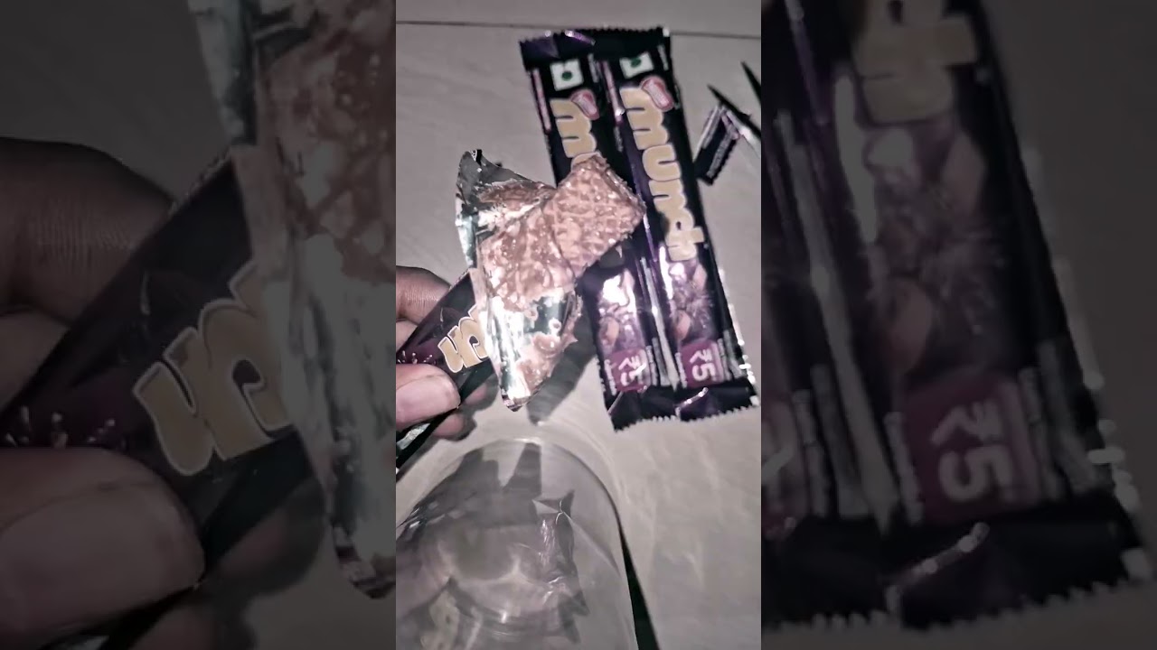 very sweet munch 😋😊🍫
