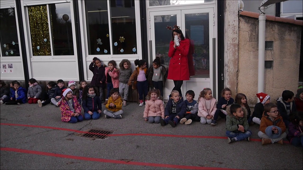 Ville de Trets - Visite 2018 du P&egrave;re No&euml;l &agrave; l'Ecole Ste Anne