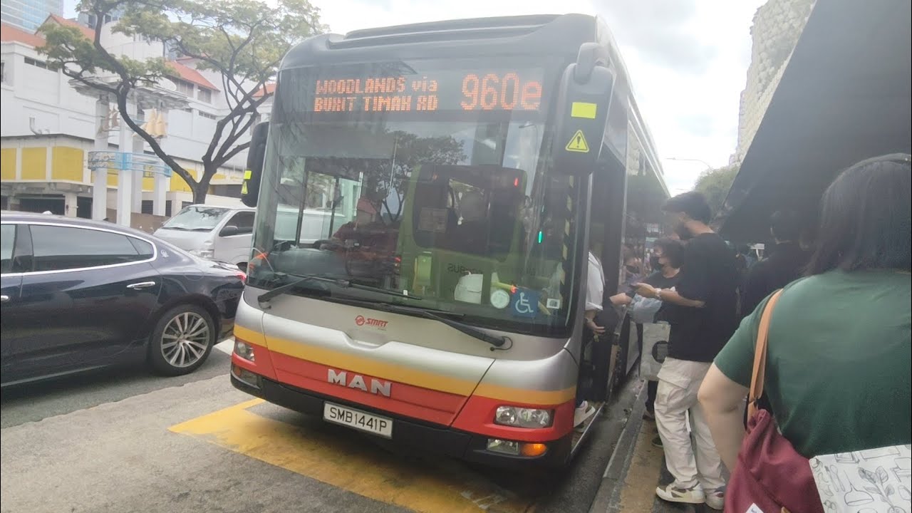 Buses in Bugis