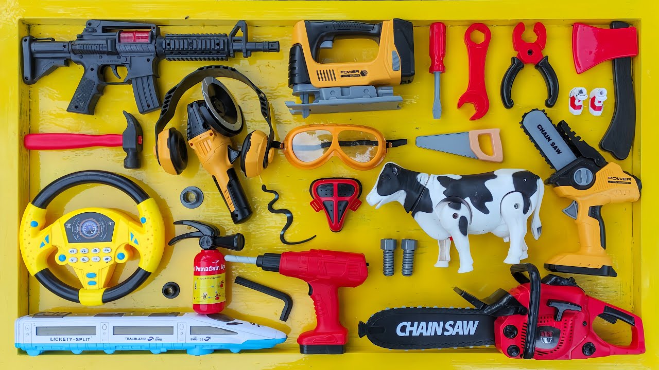 Collection of Repair Tools, Elektrik Drill, Electric Saw, Hammer With Wriench,Pliers,Hacksaw