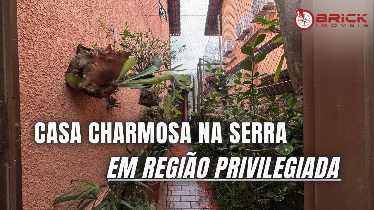 ESSA CASA CHARMOSA À VENDA NO COMARY, TERESÓPOLIS/RJ VAI CONQUISTAR SEU CORAÇÃO! @brickimoveis 