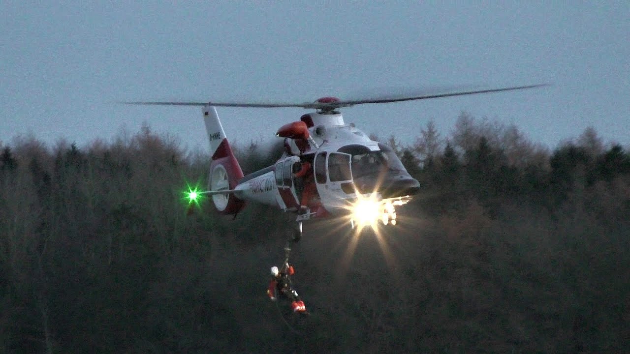 [HD] NHC02 , DHNHE EC 155 offshore rescue helicopter winchtraining