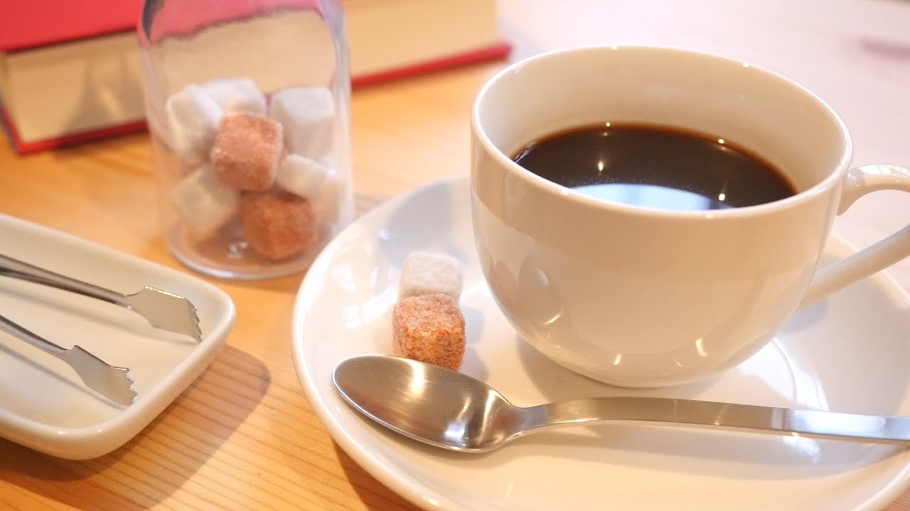 ふぅ。大人なひととき。樹脂風粘土でシュガーキューブ作り。 making fake cube sugar