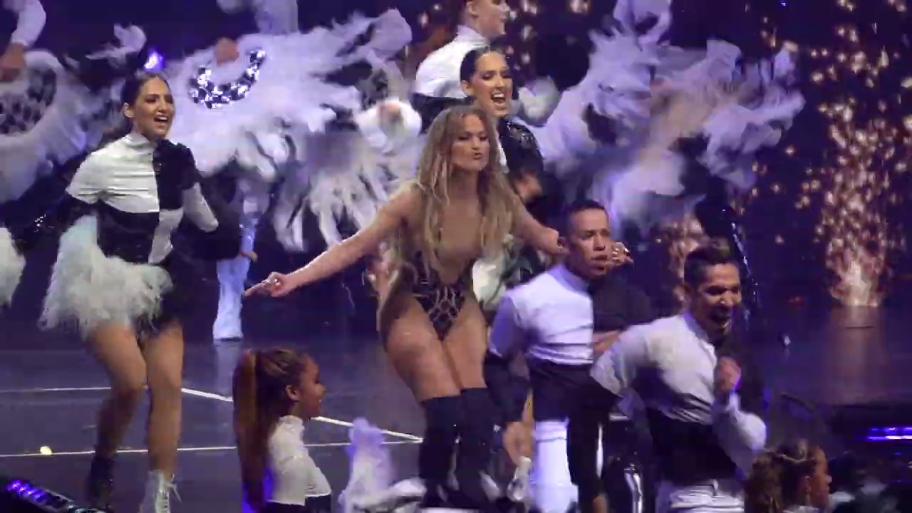Jennifer Lopez - Let's Get Loud - It's My Party Tour - Chicago 06.29.19 #jlo