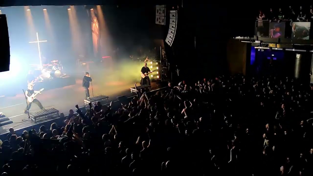 Knocked Loose - Sit and mourn   Live At Aeronef 2025