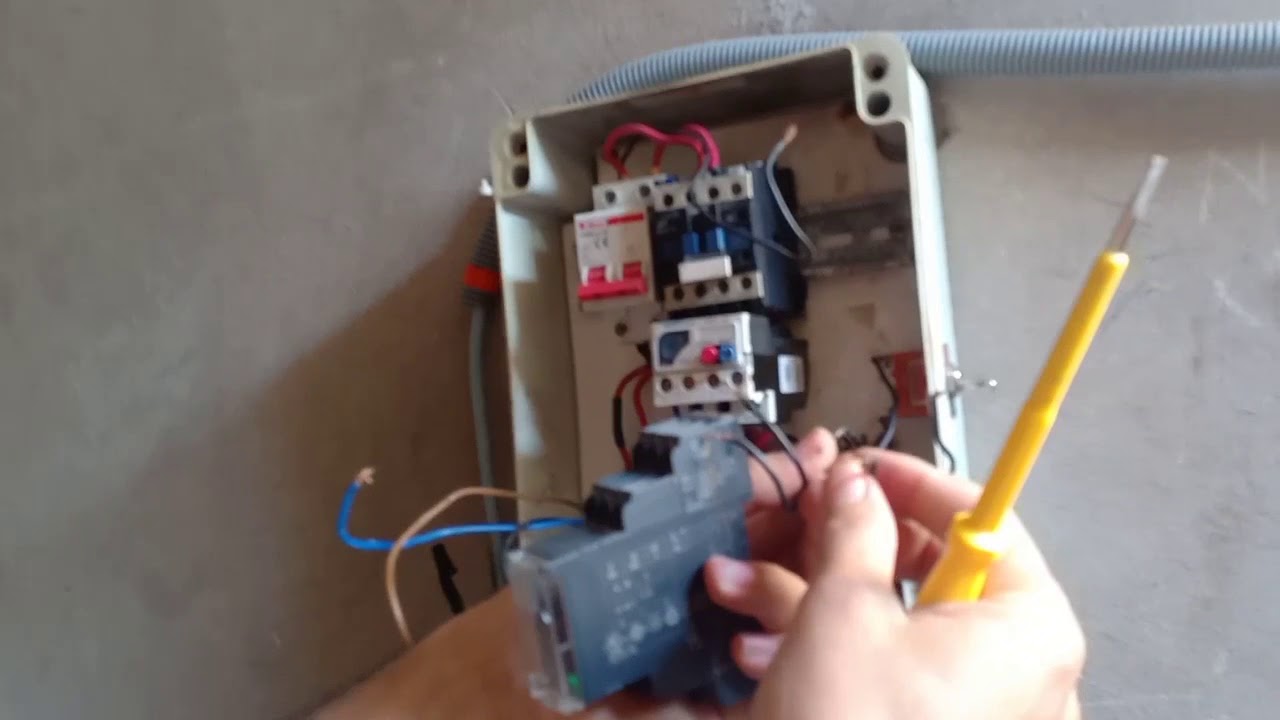 كيفية تركيب مضخة غاطسة في البئر  تصب في والخزان (2 رولي دنيفو) واحد للخزان وواحد البئر+ رولي تيرميك