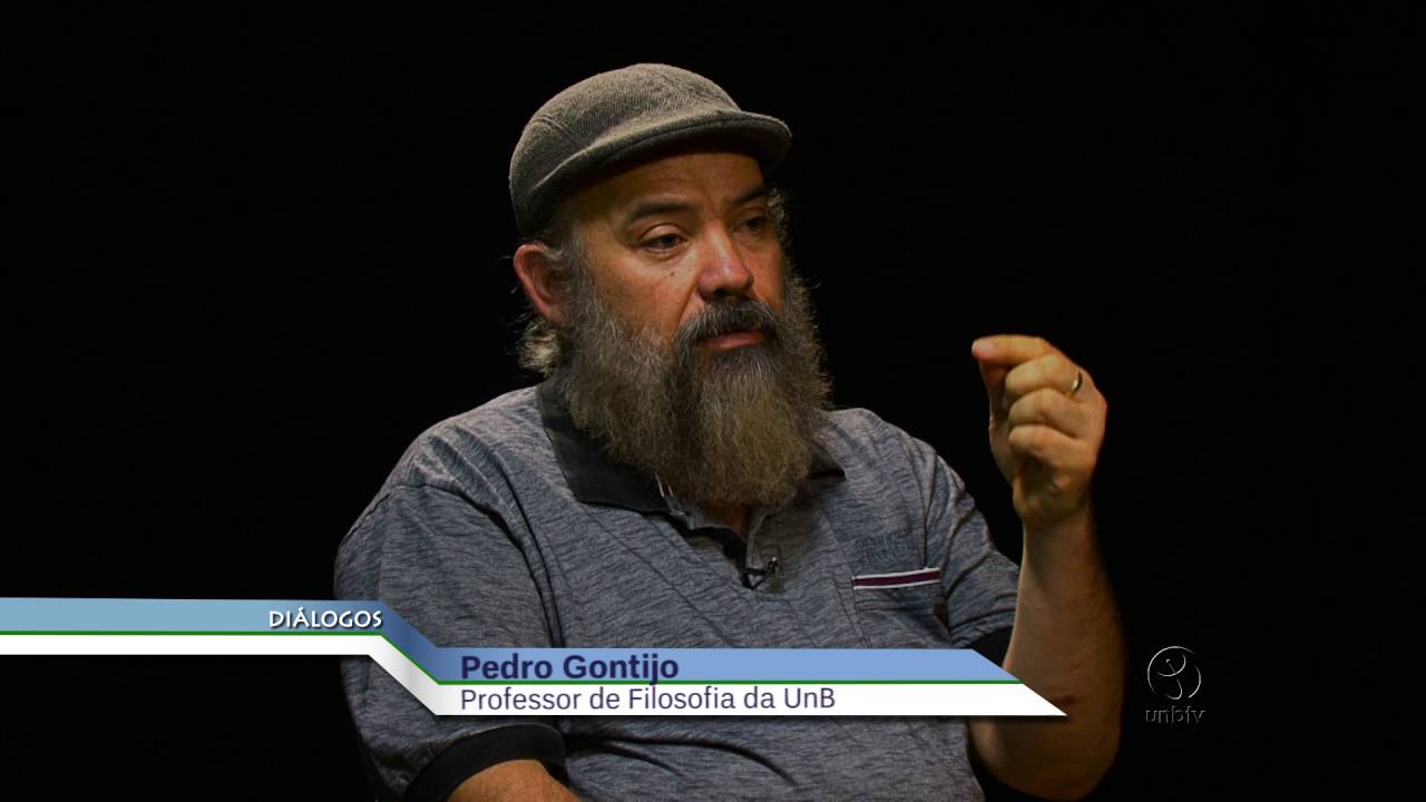 Diálogos: Filosofia e a relação com a política