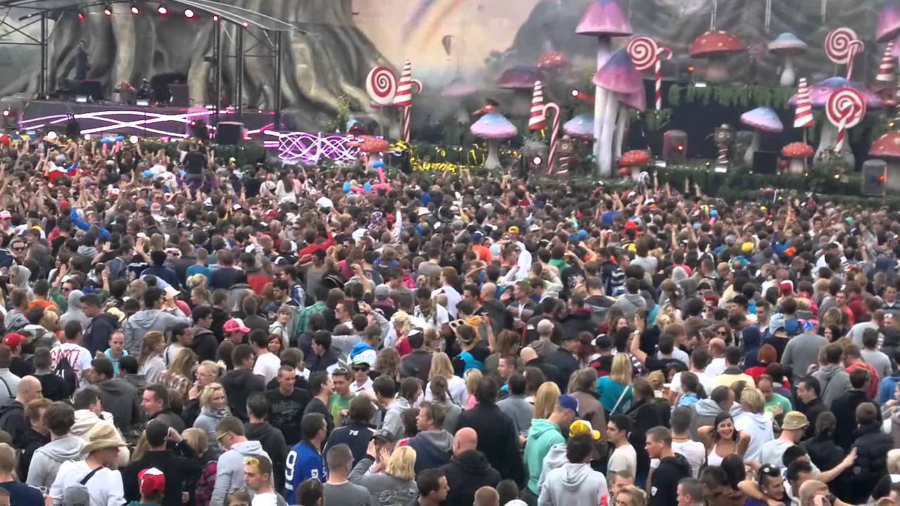 23.07.11 // Avicii @ Tomorrowland
