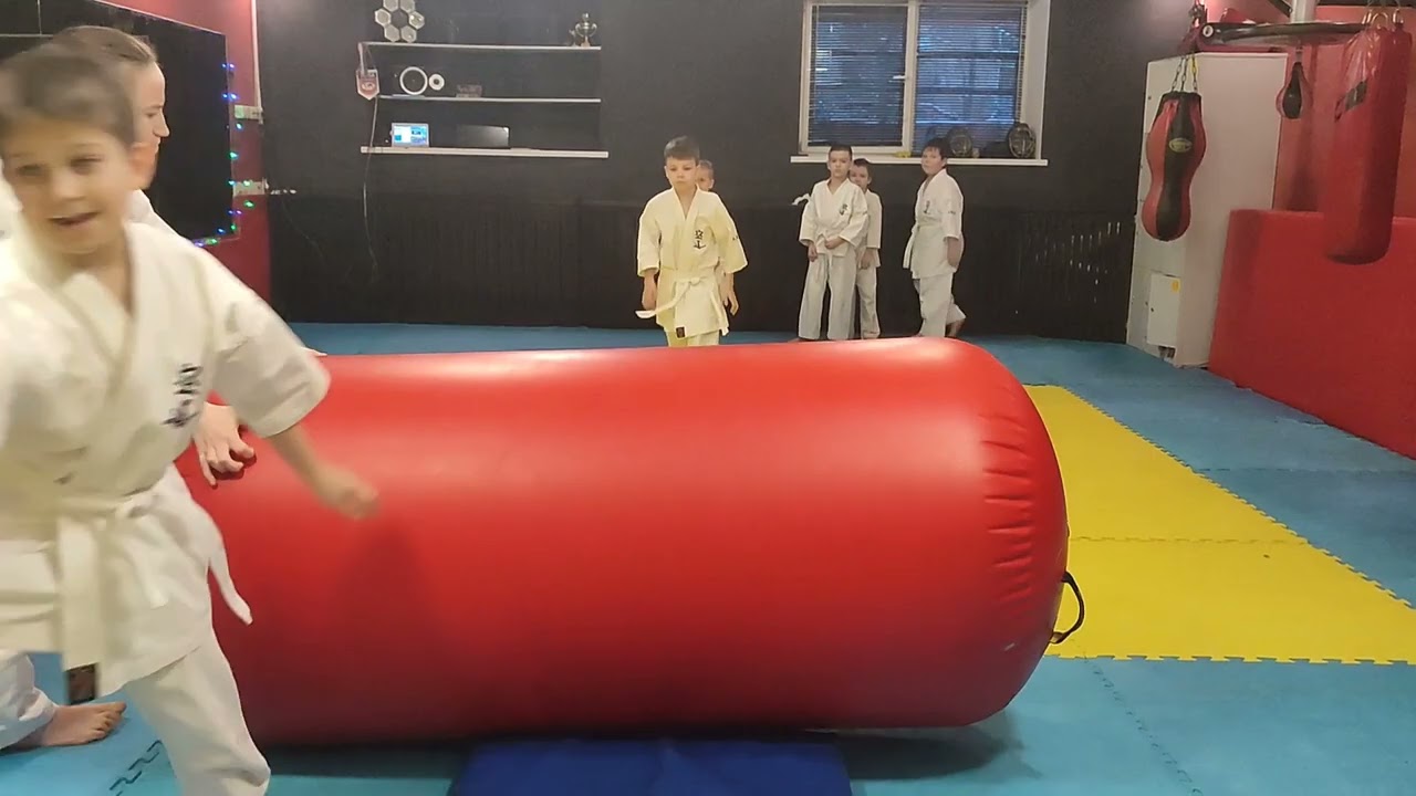 Экзамен по каратэ. 10-9 Кю дети 8-12 лет. Сэнсэй Мажидов
