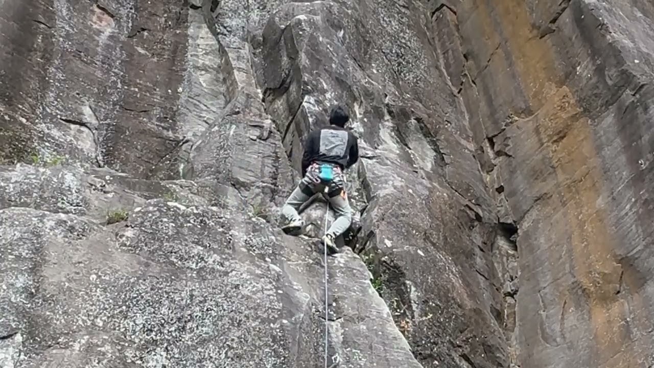 湯河原 幕岩 かずえちゃん・としおちゃん 5.10d