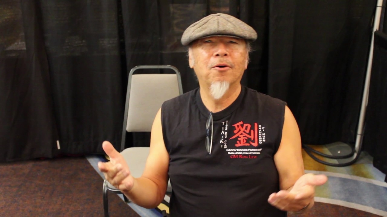 Tibetian Wave Whip at CombatCon 2016 with Ron Lew