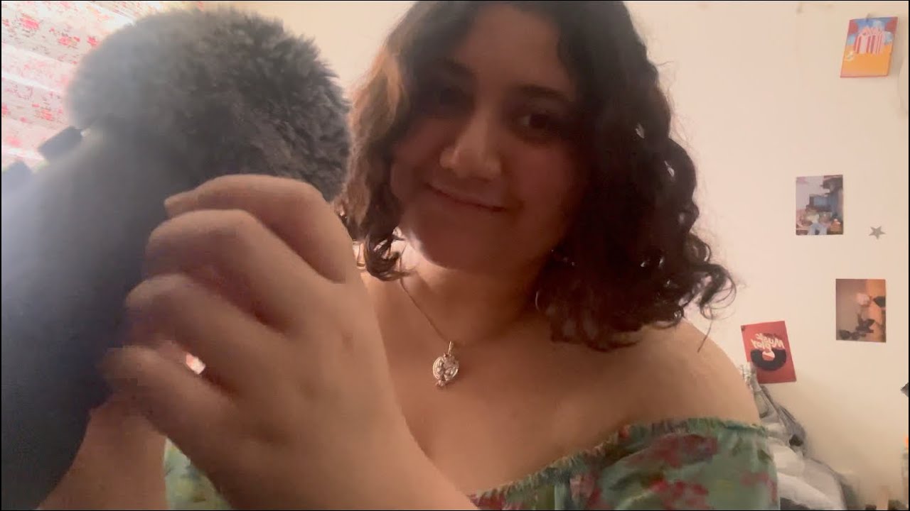 ASMR Fast Trigger Words! CLOSE UP Hand movements, Hand Sounds, Mouth Sounds 🌸
