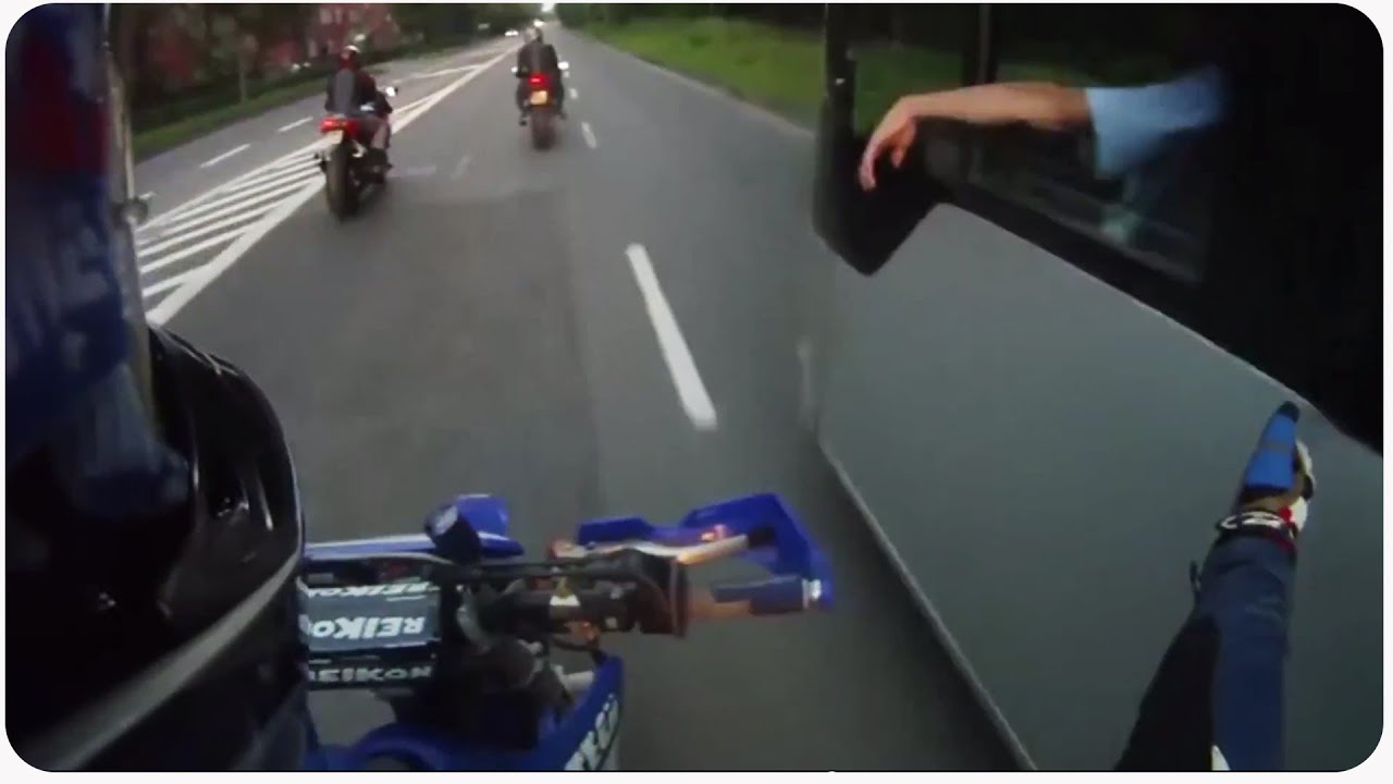Bus Driver Gets A Low Five | Friendly Moto Drive By