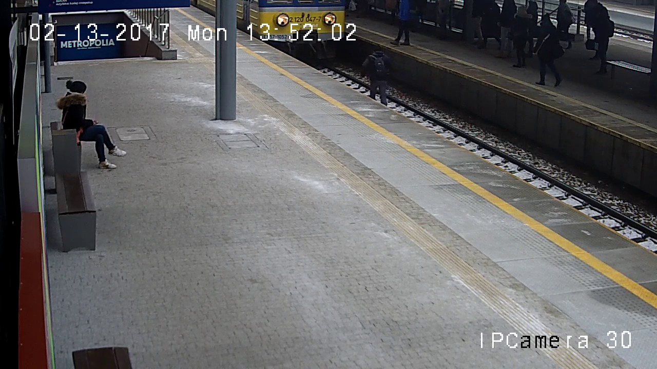 Marynarz zapobiegł tragedii na torach we Wrzeszczu. 