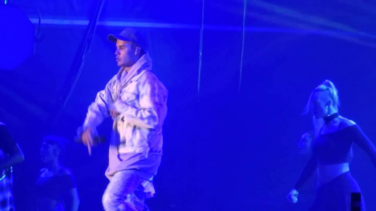 Justin Bieber - As Long As You Love Me - live V Festival 2016