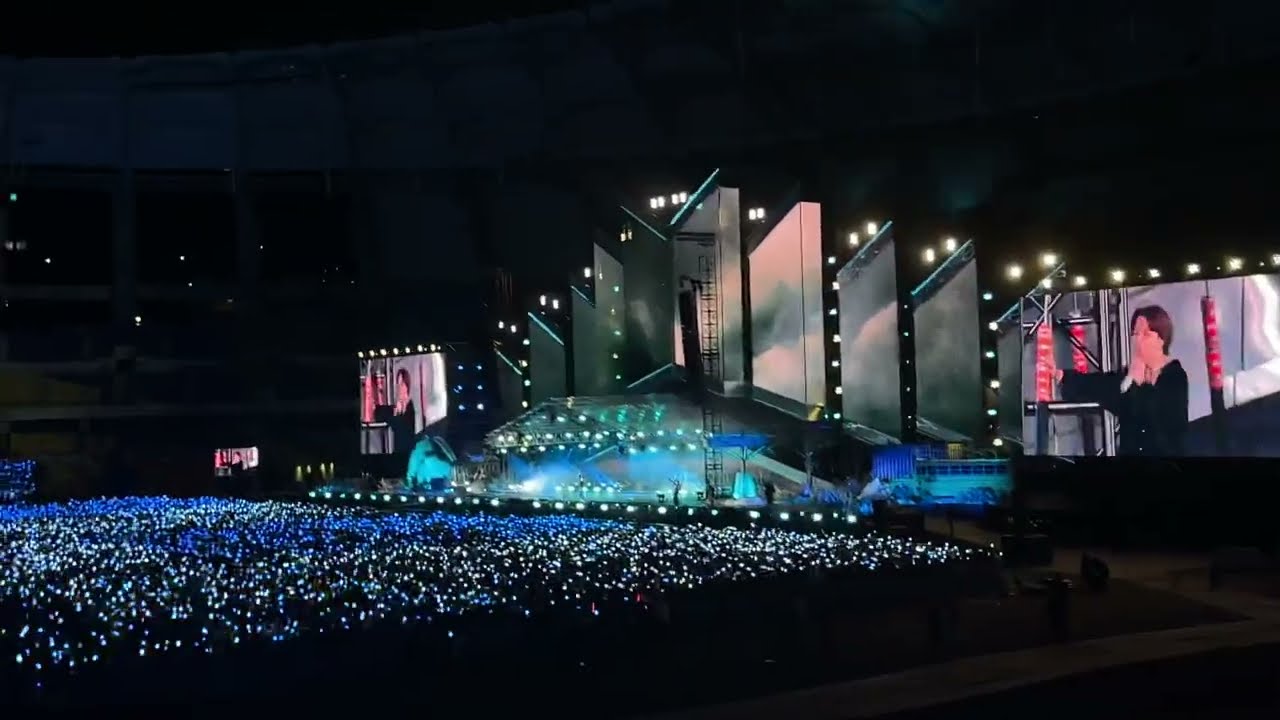BTS - Save Me (Busan Asiad Main Stadium)
