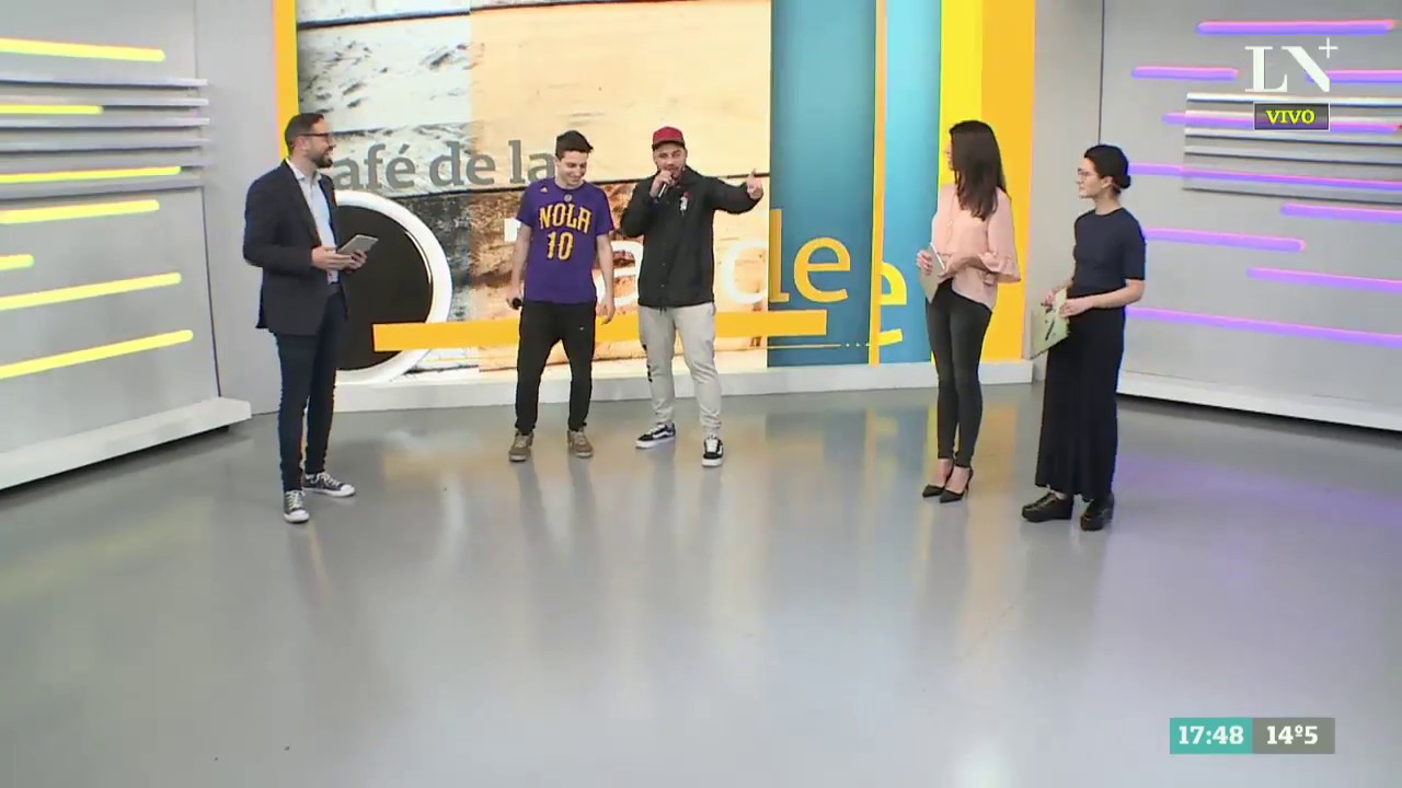 El campeón de la batalla de gallos en Café de la Tarde