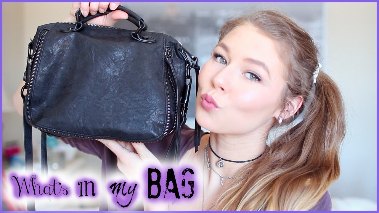 What's In My Bag?!
