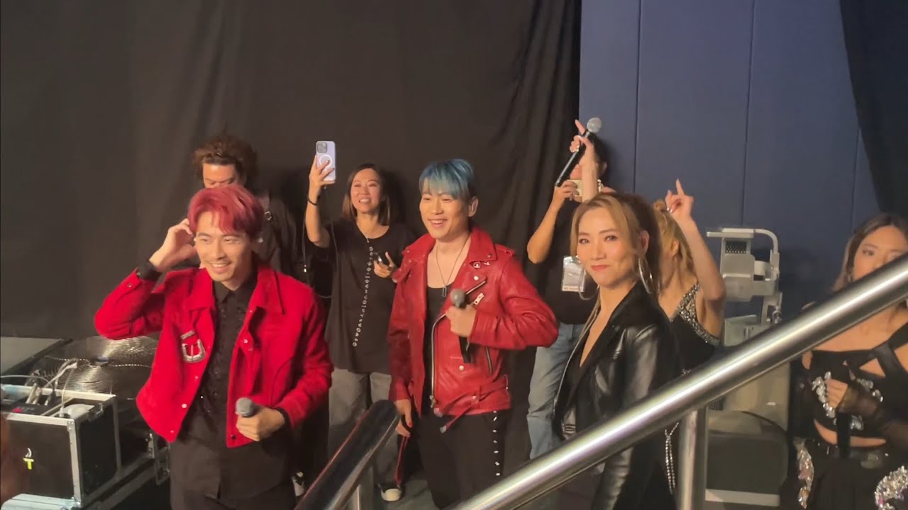 《中年好聲音2演唱會》台上台下歌手和全場企起身大合場 最後快歌Medley 側台視角 2024.4.16