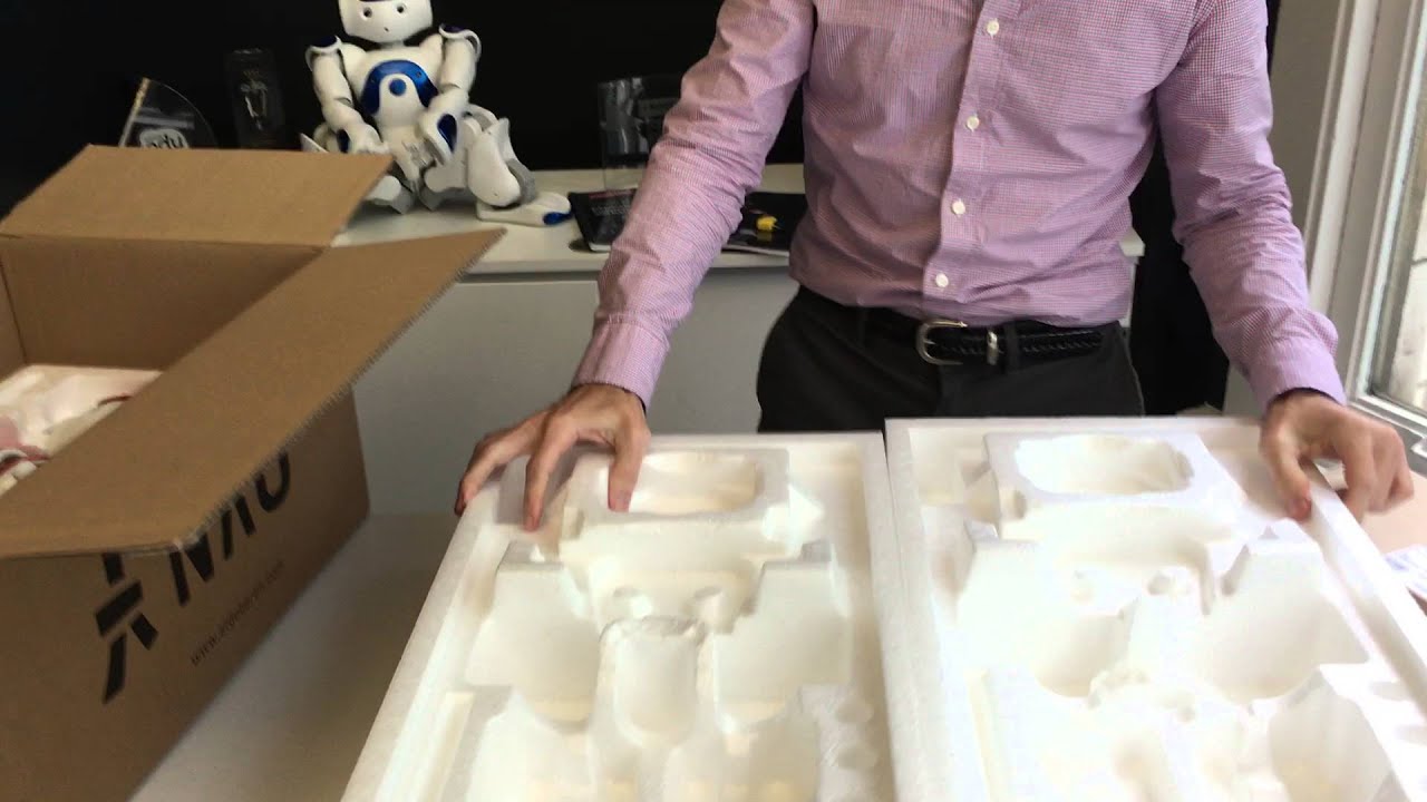 Keeping NAO Robot's fingers from breaking