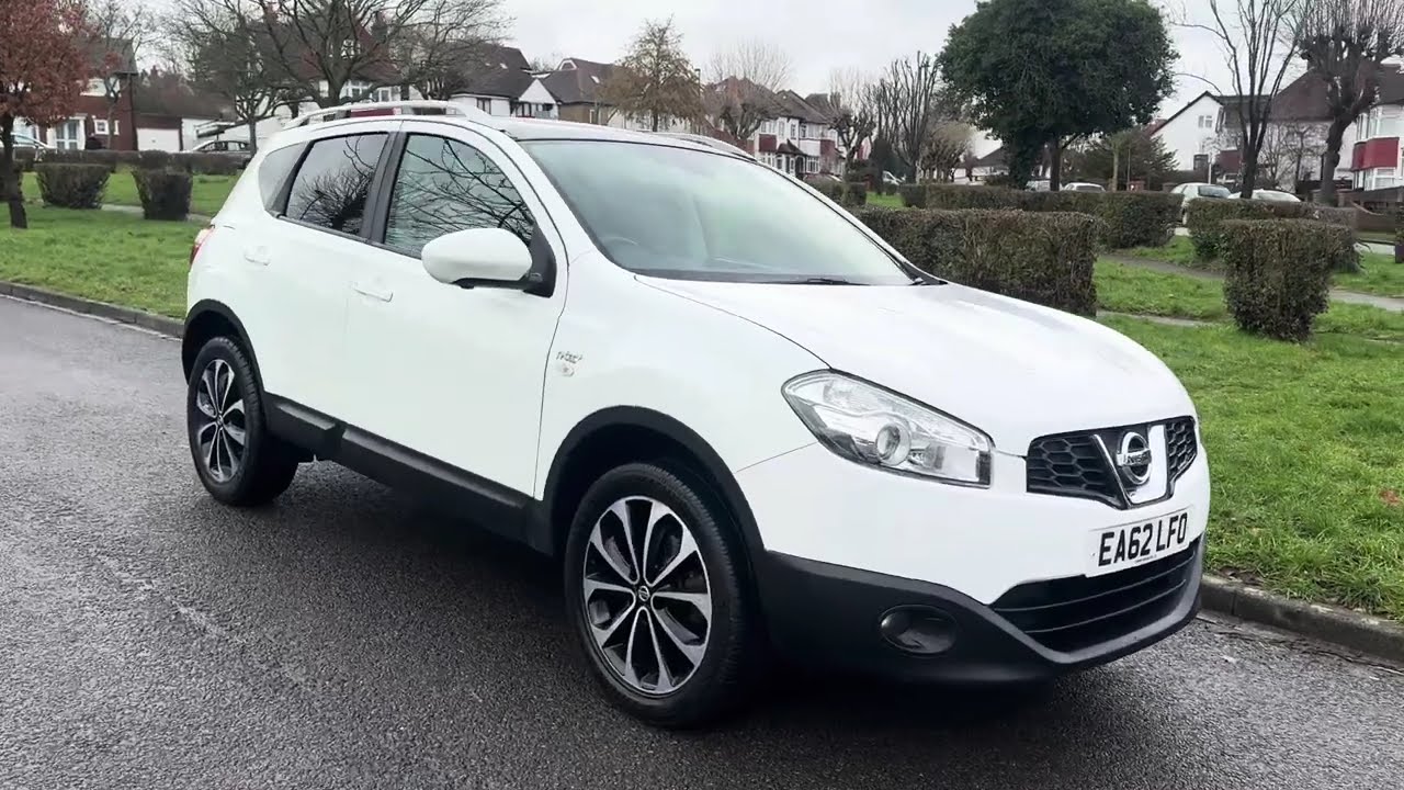 NISSAN QASHQAI 1.6 N-TEC+ SUV CVT AUTOMATIC 5DR (CAMERA + PANROOF + NAV)